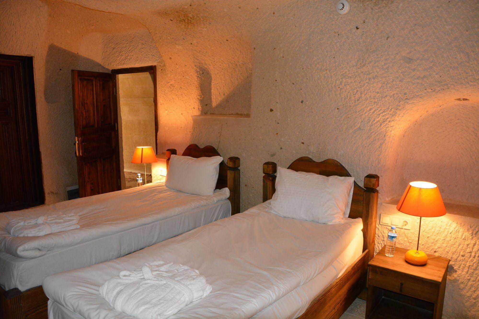 Aden Hotel Cappadocia Ючхисар Екстериор снимка