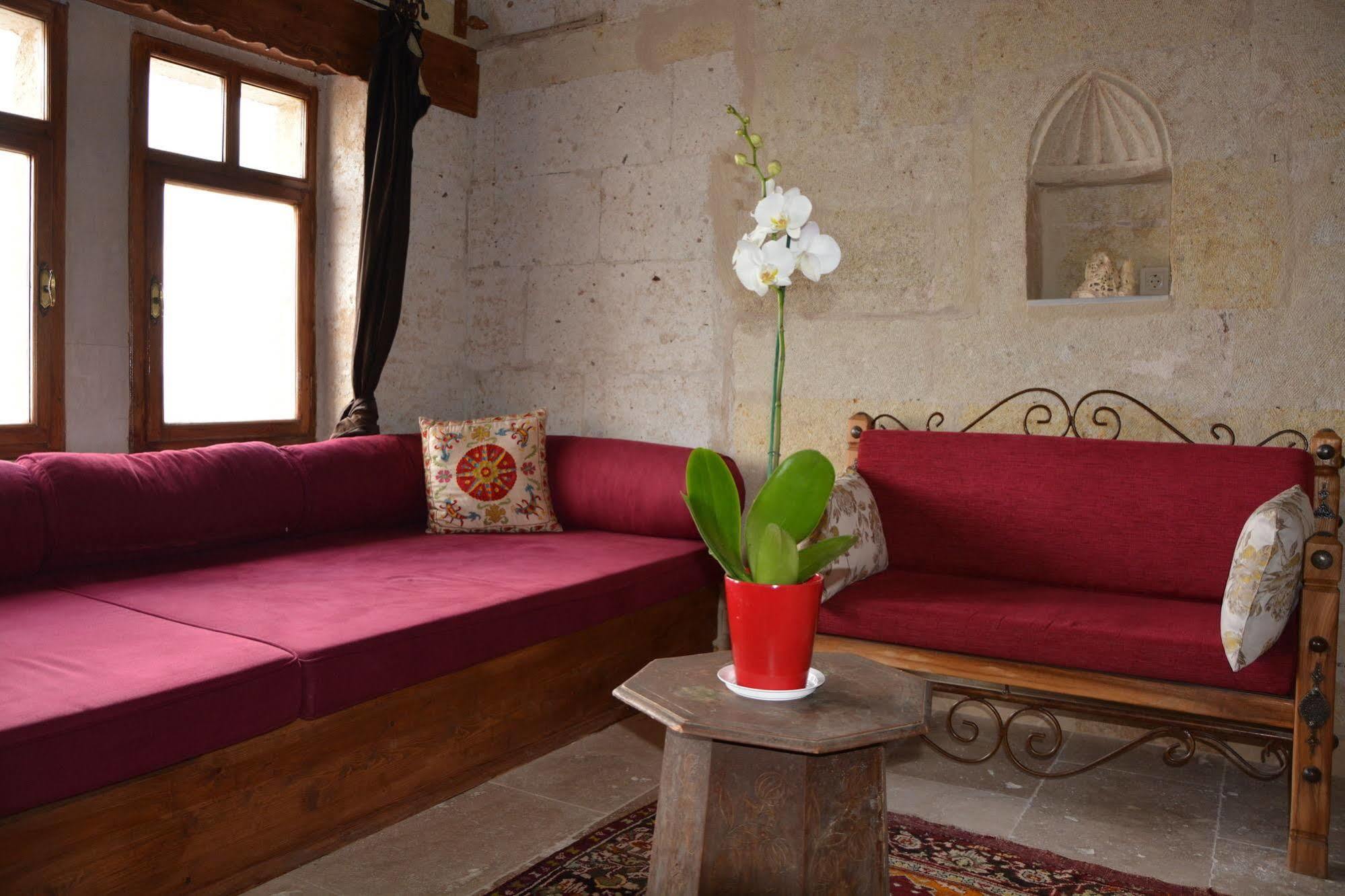 Aden Hotel Cappadocia Ючхисар Екстериор снимка